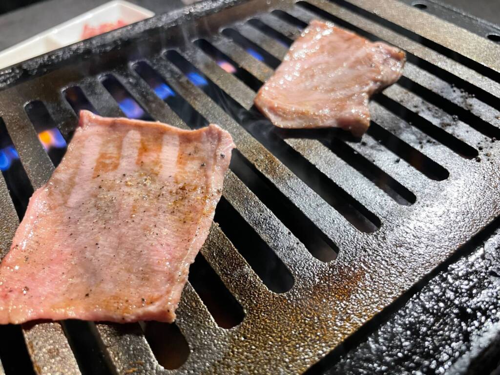 一心不乱　◆塩◆　特上生タン　焼き上がり